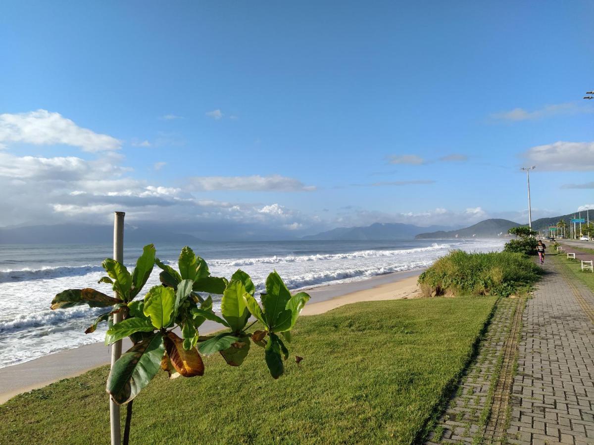 Caraguatatuba De Frente Para O Mar Luaran gambar